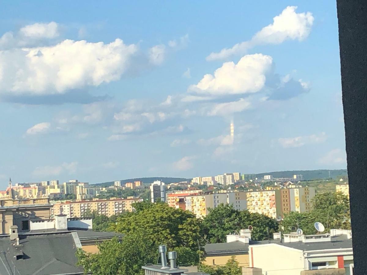 Klimatyzowany Apartament Roma Z Garazem Podziemnym Kielce Buitenkant foto