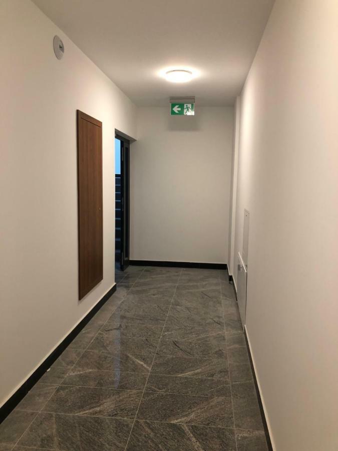 Klimatyzowany Apartament Roma Z Garazem Podziemnym Kielce Buitenkant foto