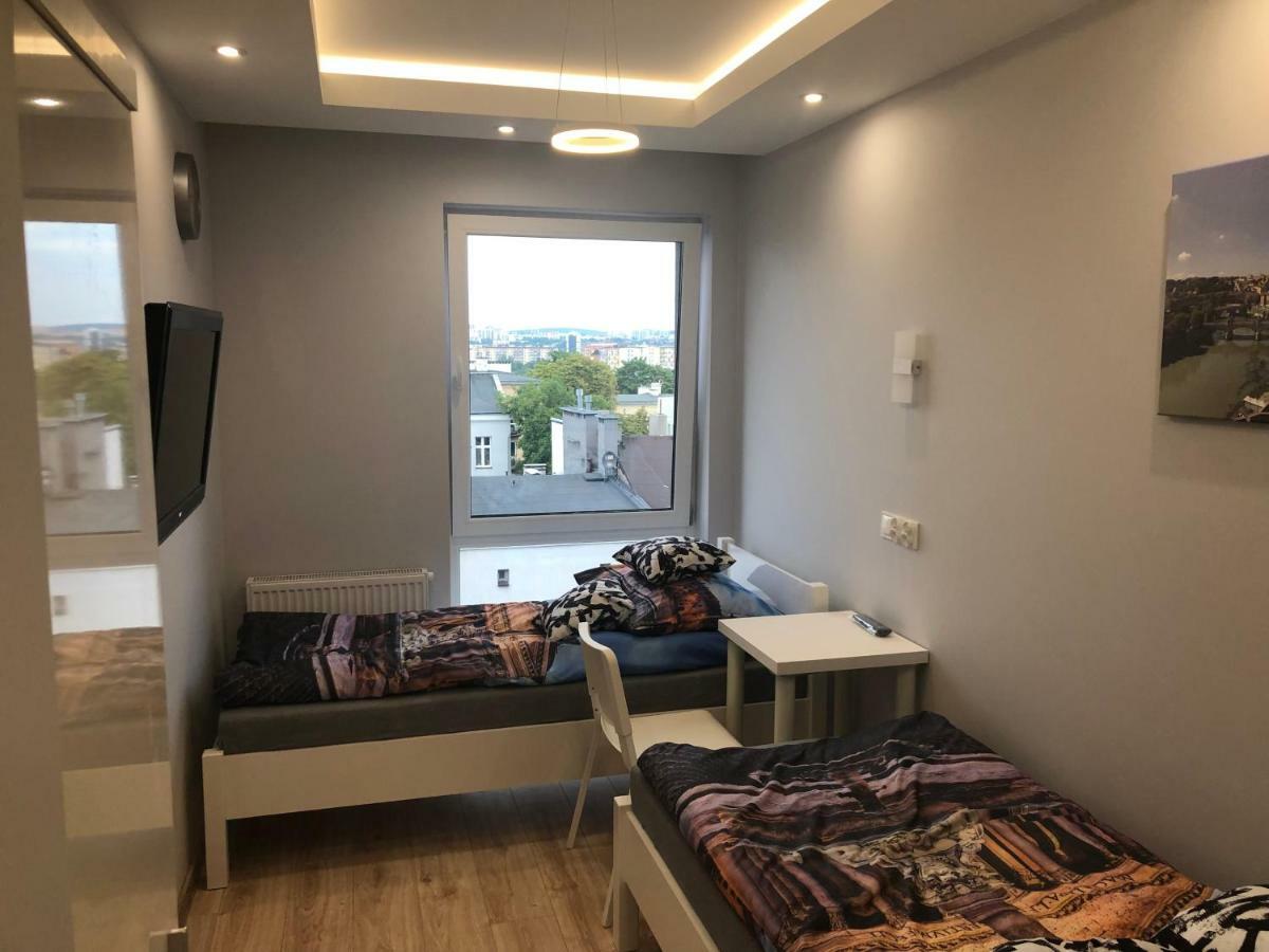 Klimatyzowany Apartament Roma Z Garazem Podziemnym Kielce Buitenkant foto